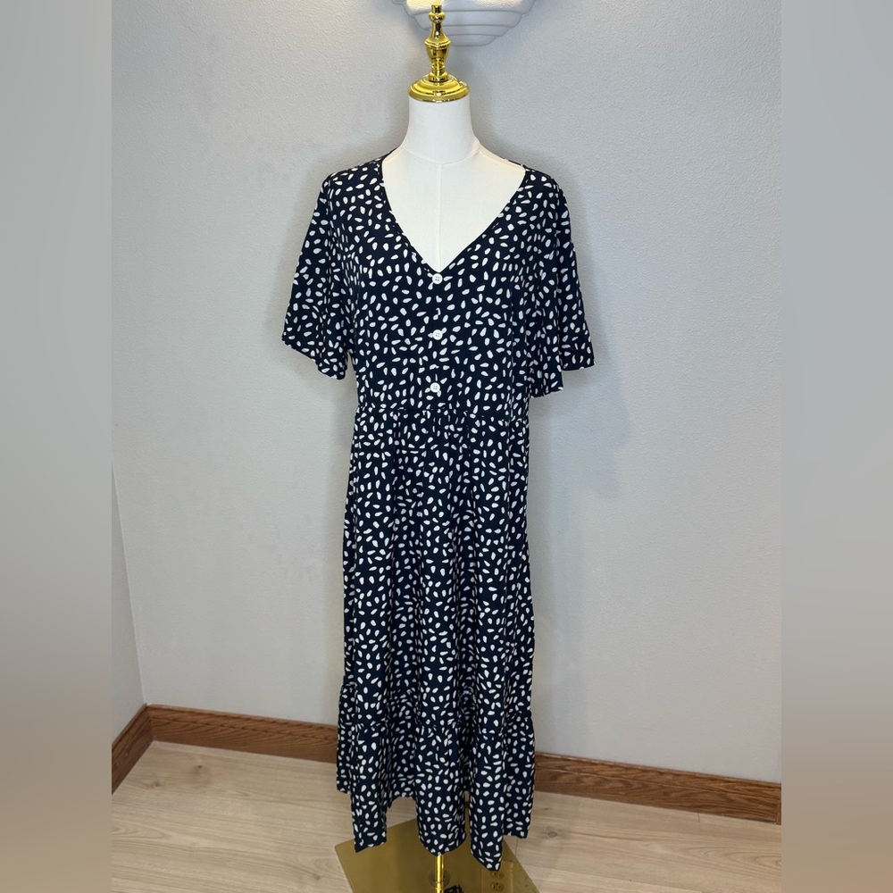 BloomChic Navy and White Abstract Dot Midi Dress Size 12